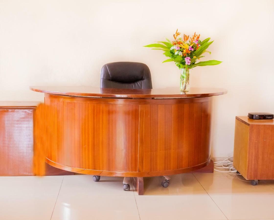 Charis Home Services Haatso Bagian luar foto