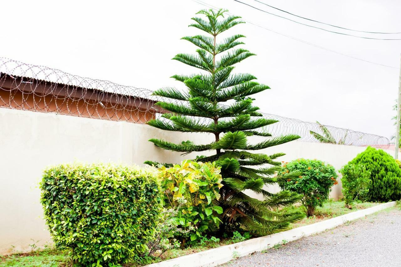 Charis Home Services Haatso Bagian luar foto